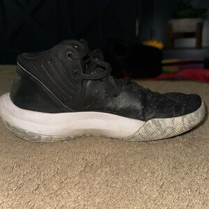 nice under armor basketball shoes